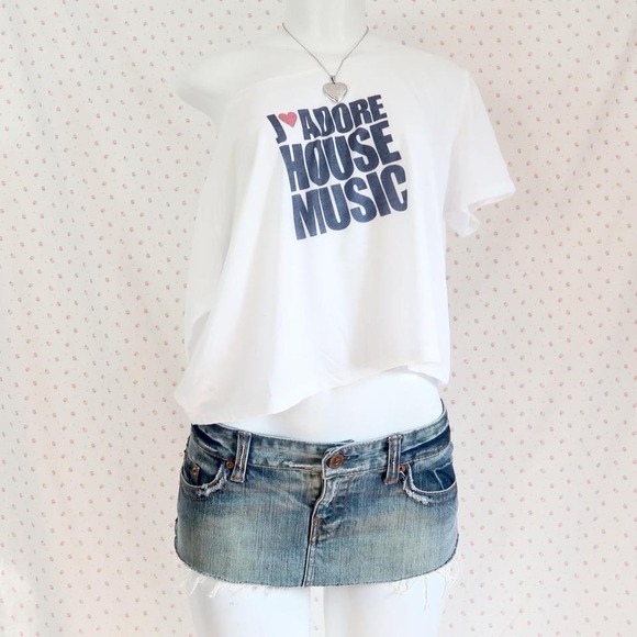 Tops - i love adore house music graphic tee y2k rave club kid indie sleaze